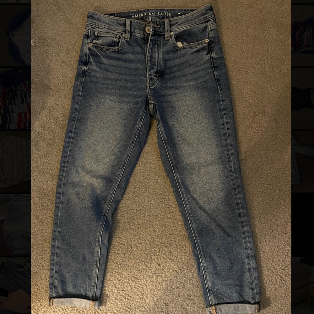 NWOT American Eagle Straight Leg Jeans size 2 short